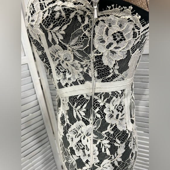 Karen Millen Lace Corset Dress Cream Black - Picture 9 of 17